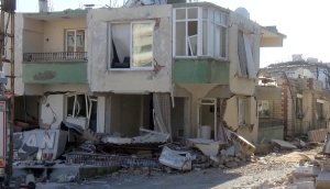 125-yilda-buyuklugu-6-ve-uzeri-111-depre-910990-270706.jpg