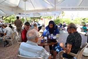 alanya-emekli-kahvesine-emeklilerden-tam-not-11.jpg