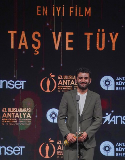 altin-portakala-6-odulle-tas-ve-tuy-d-1584763-471252.jpg