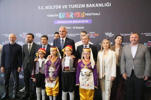 antalya-kultur-yolu-festivali-basladi-9-1583864-471009.jpg