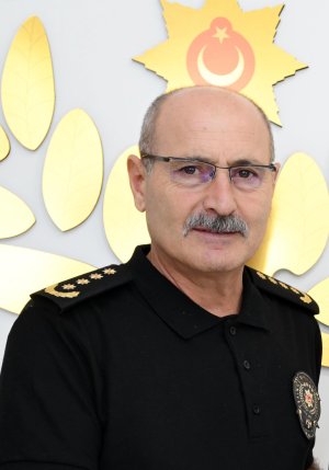 antalyanin-yeni-emniyet-muduru-zaimoglu-938545-278685.jpg