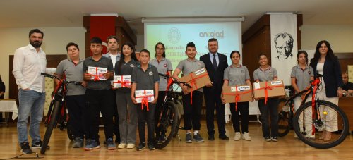 antgiad-genc-beyinleri-ayni-catida-bulus-1325950-393886-002.jpg