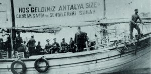 ataturk-antalyada1.jpg