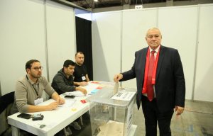 atsoda-secim-gunu-adaylar-oy-kullandi-1561014-464522.jpg