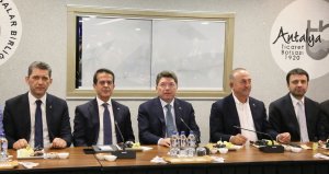 bakan-tunc-sehit-ailelerimizi-rencide-e-923271-274308.jpg