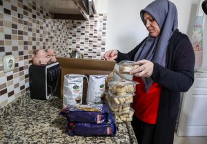 buyuksehirin-colyak-hastalarina-gida-yardimi-suruyor-4.JPG