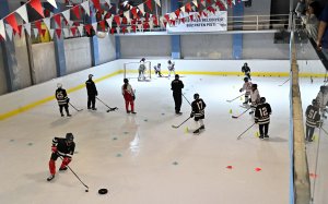 buz-hokeyi-gelisim-kampi-1.JPG