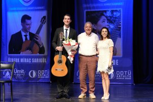 gitar-festivali-sona-erdi-937880-278491.jpg