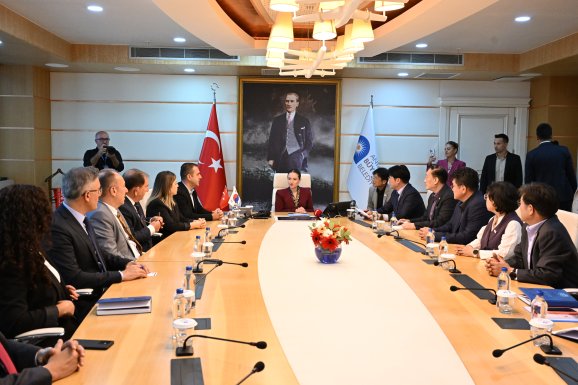 guney-kore-heyetinden-buyuksehir-belediyesine-ziyaret-3.JPG