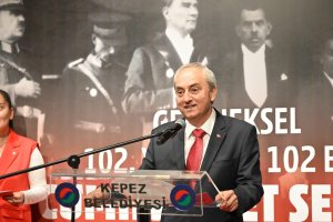 kepezden-102-yila-ozel-102-eser-cumhuriyet-sergisi-5.jpeg