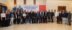 mmo-antalya-71inci-yilini-onur-plaketl-1062570-315299-1.jpg