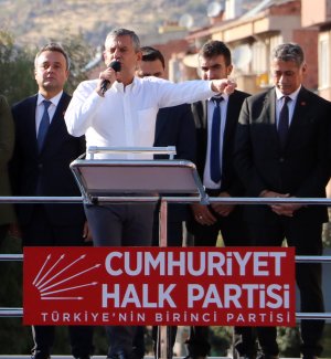 ozgur-ozel-mansur-baskan-gibi-namus-tim-935635-277849.jpg